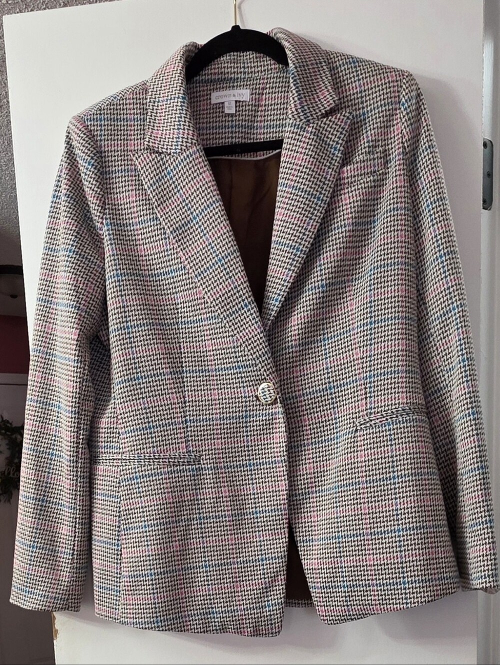 Crown & Ivy Brown Houndstooth Blazer with Pink and Blue Windowpane